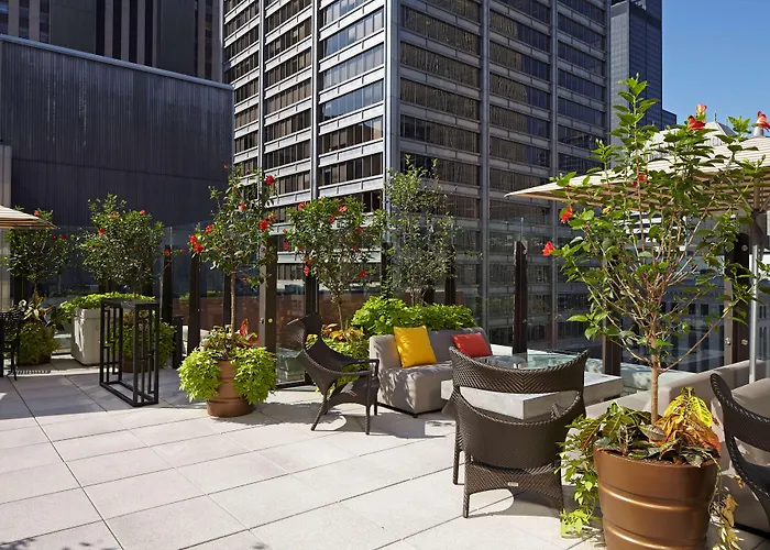 Hyatt Centric The Loop 4*