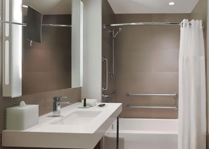 Hyatt Centric The Loop Hotel 4*