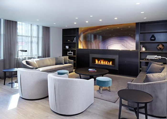 Hyatt Centric The Loop 4*