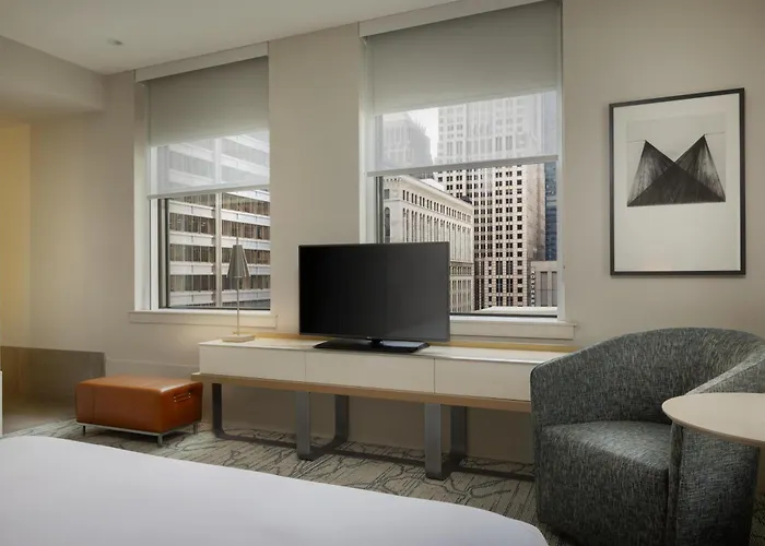 Hyatt Centric The Loop Hotel 4*